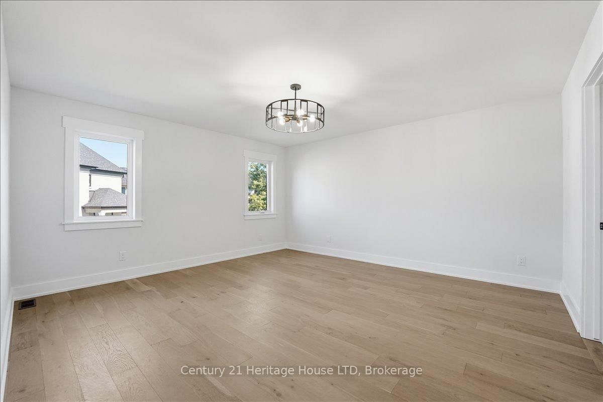 2476 COLANGELO Drive • Niagara Falls, ON photo 32