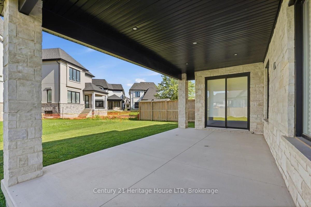 2476 COLANGELO Drive • Niagara Falls, ON photo 39