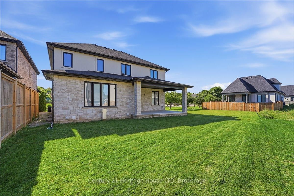 2476 COLANGELO Drive • Niagara Falls, ON photo 41