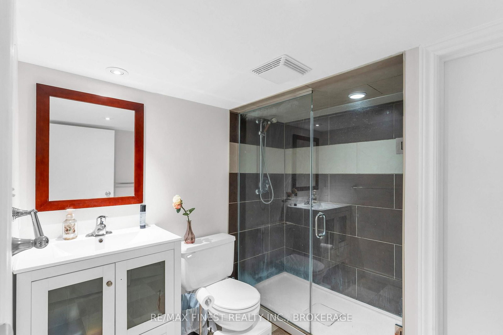 236 COLLINGWOOD Street • Kingston, ON photo 30