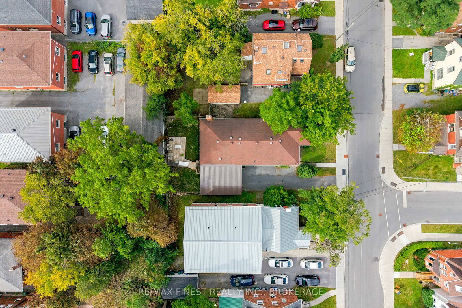 236 COLLINGWOOD Street • Kingston, ON photo 40