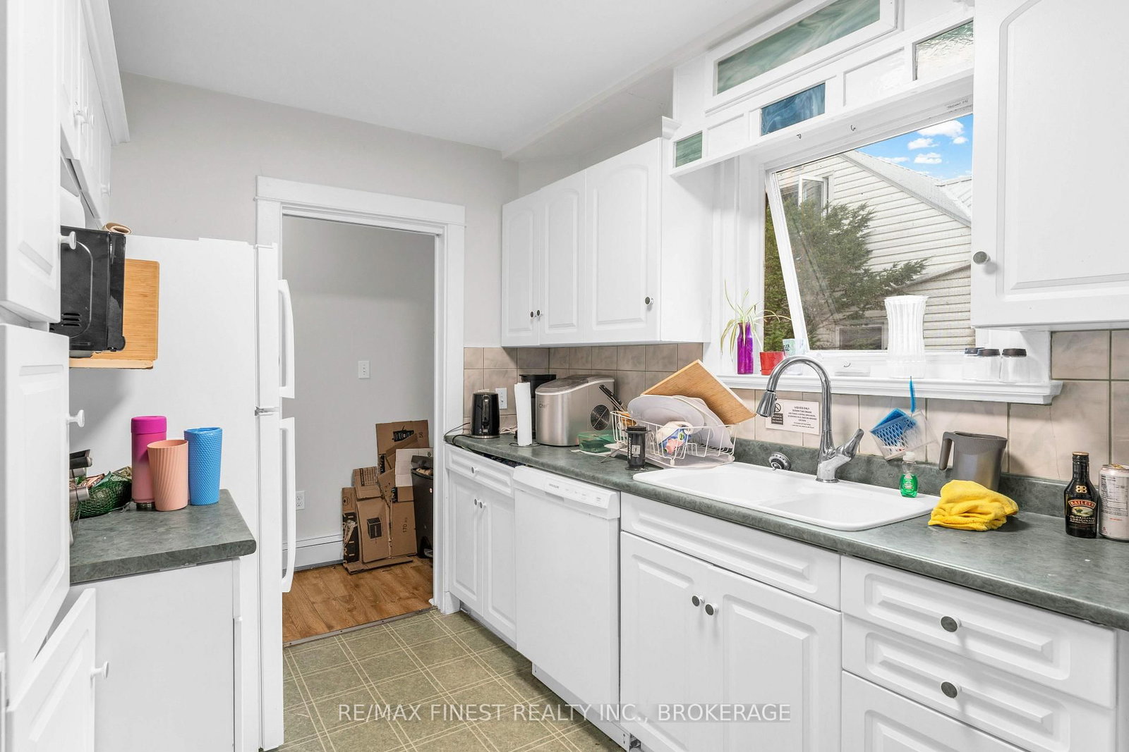 236 COLLINGWOOD Street • Kingston, ON photo 8