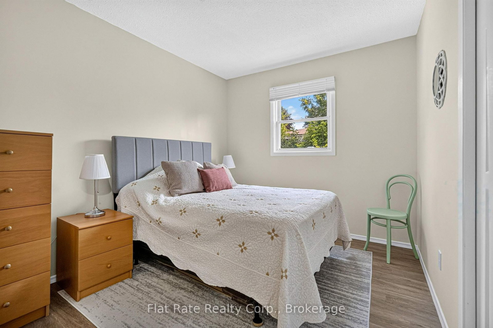1990 WALKER Avenue • Peterborough, ON photo 11