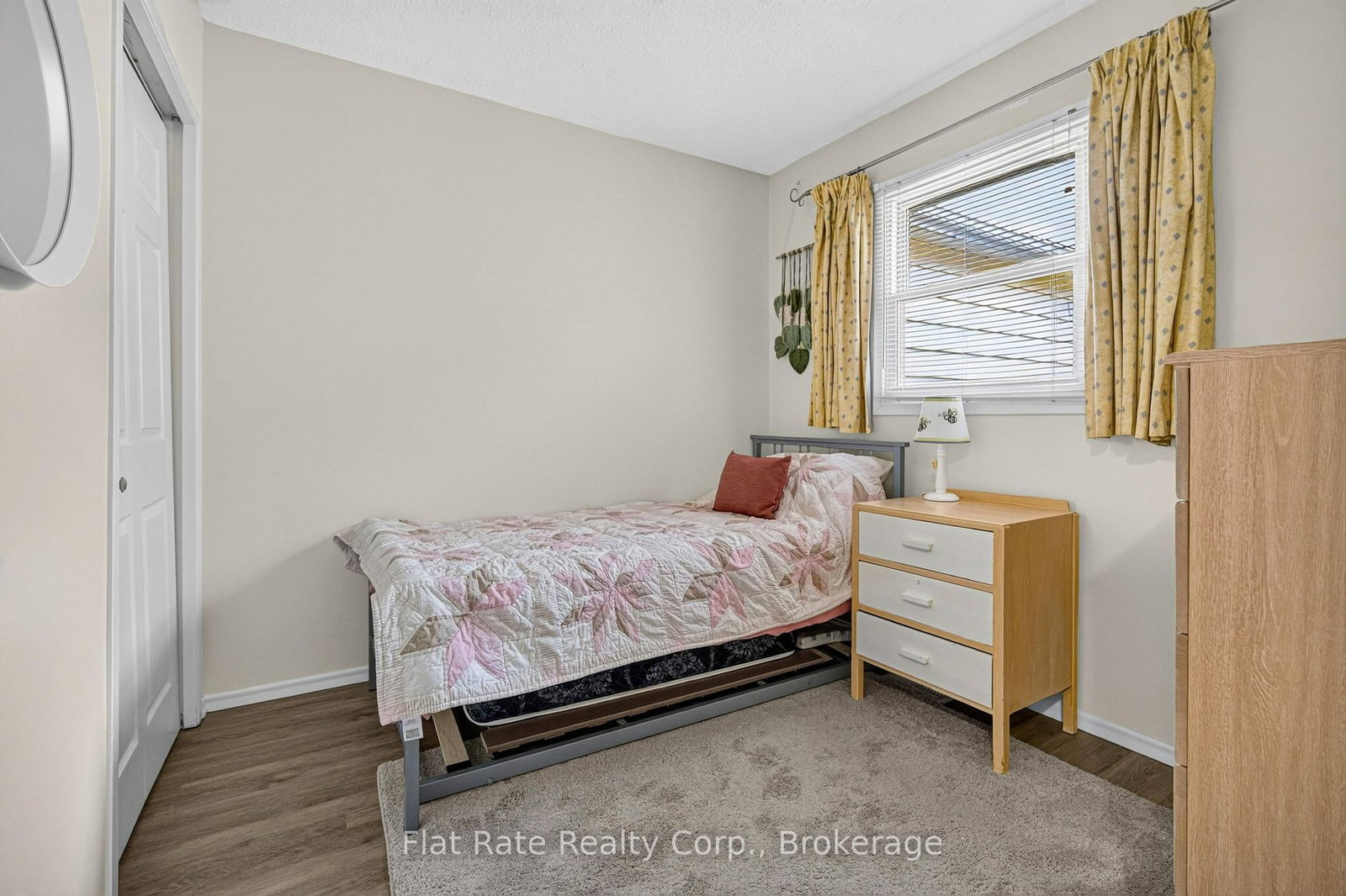 1990 WALKER Avenue • Peterborough, ON photo 12