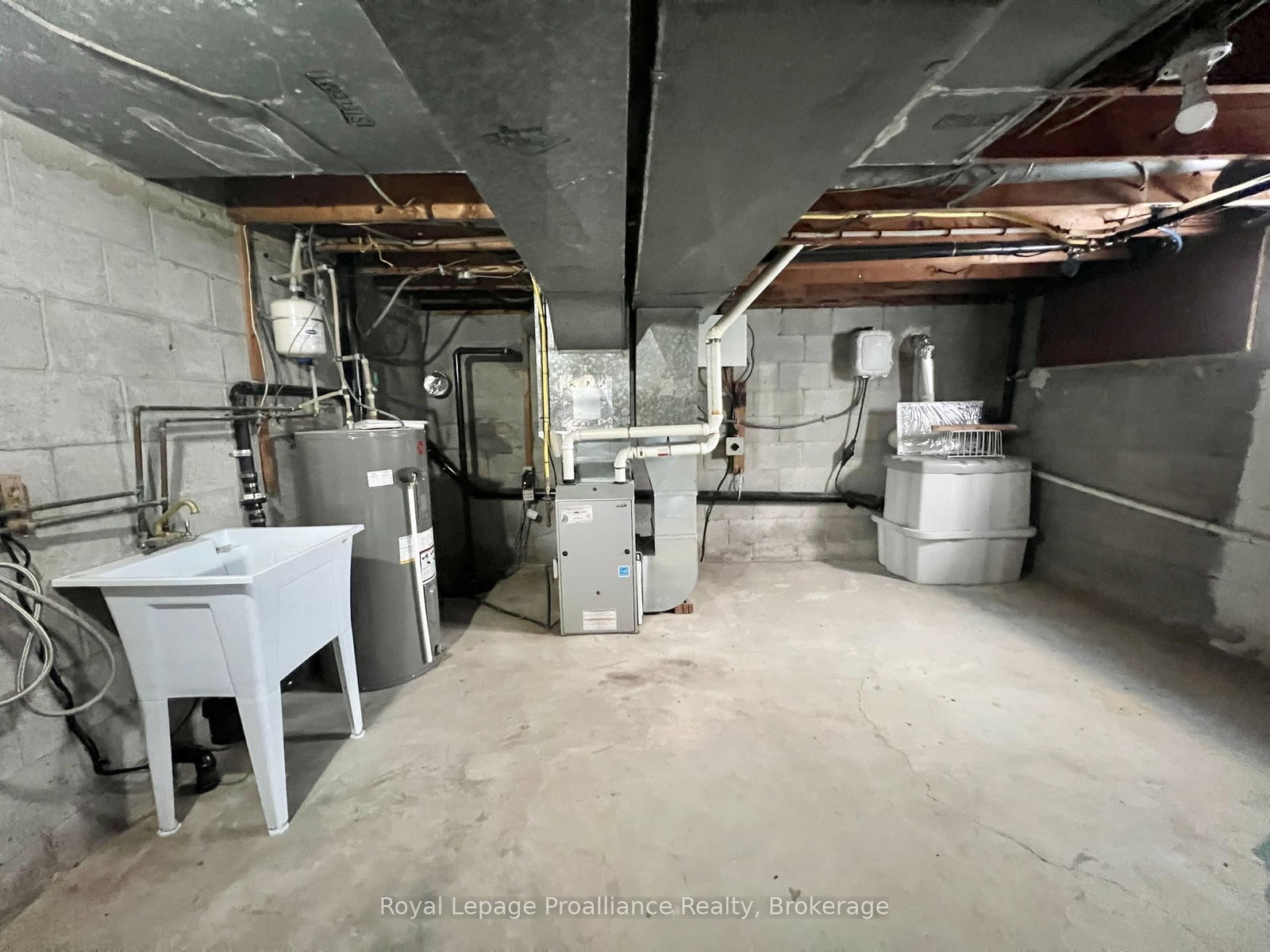 148 Lester Road • #A • Trenton, ON photo 14