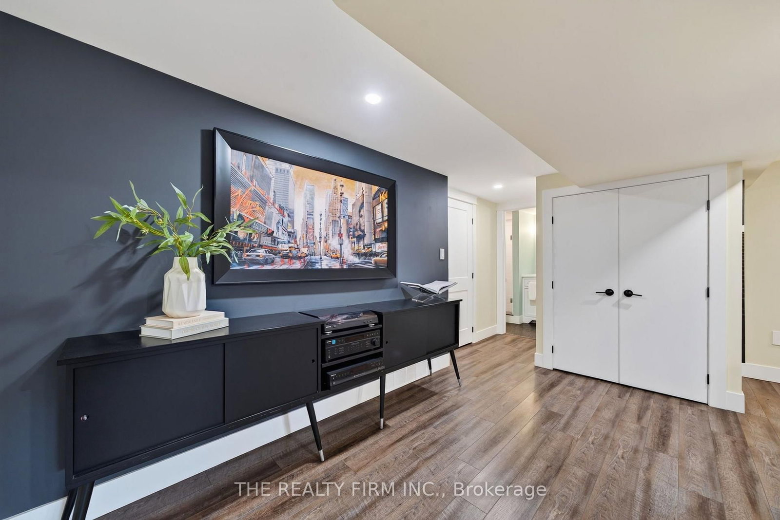 50 Sparta Street • St. Thomas, ON photo 18
