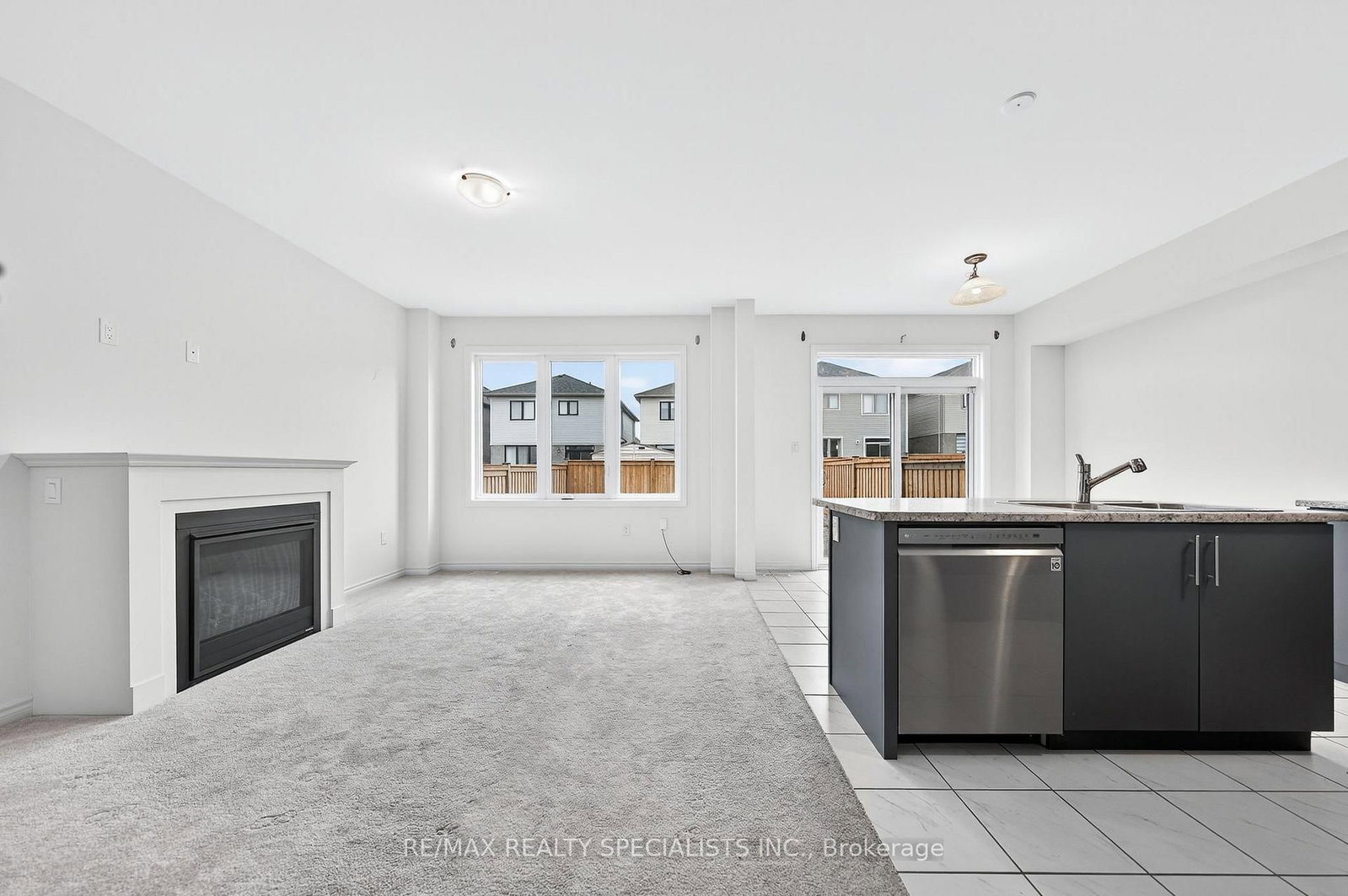 27 Harpin Way W • Centre Wellington, ON photo 10