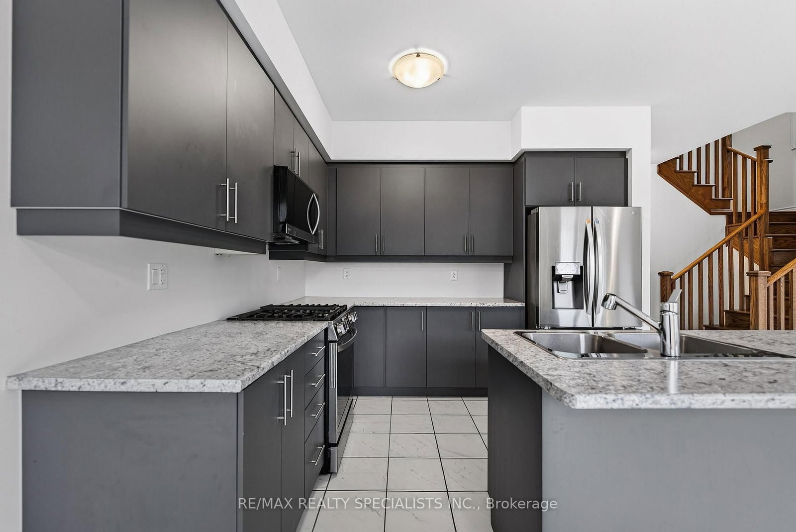 27 Harpin Way W • Centre Wellington, ON photo 17