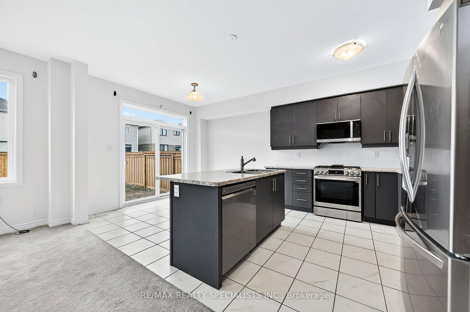 27 Harpin Way W • Centre Wellington, ON photo 19