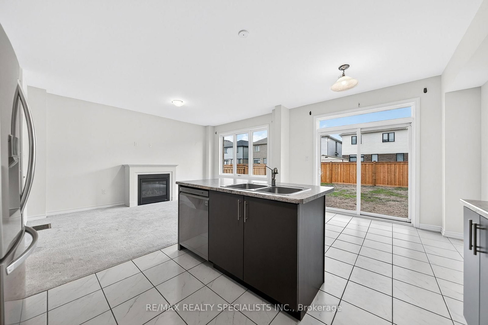 27 Harpin Way W • Centre Wellington, ON photo 22