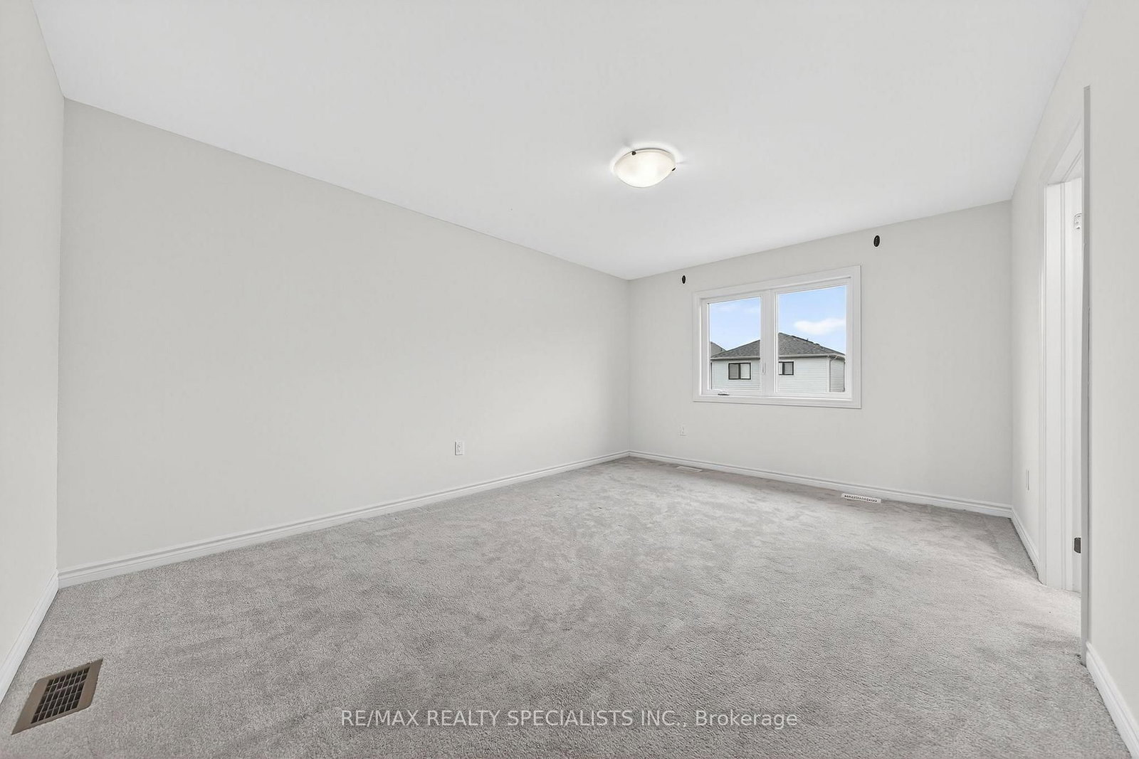 27 Harpin Way W • Centre Wellington, ON photo 29