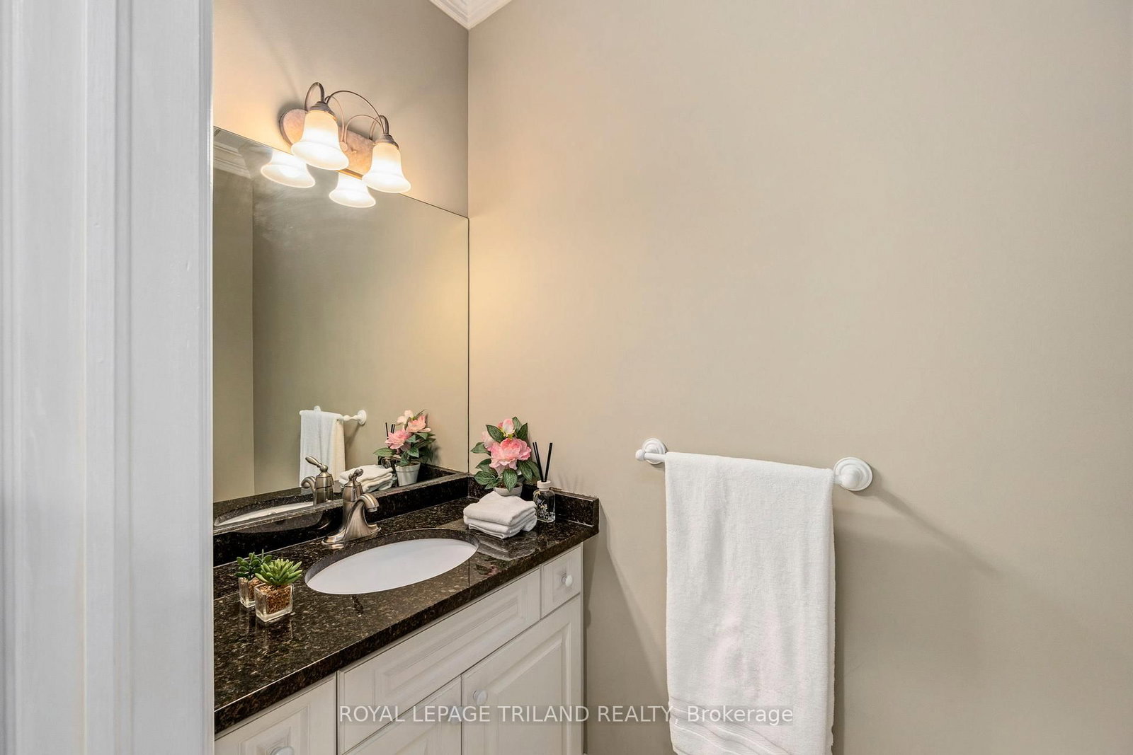 56 Glenridge Crescent • London North, ON photo 17