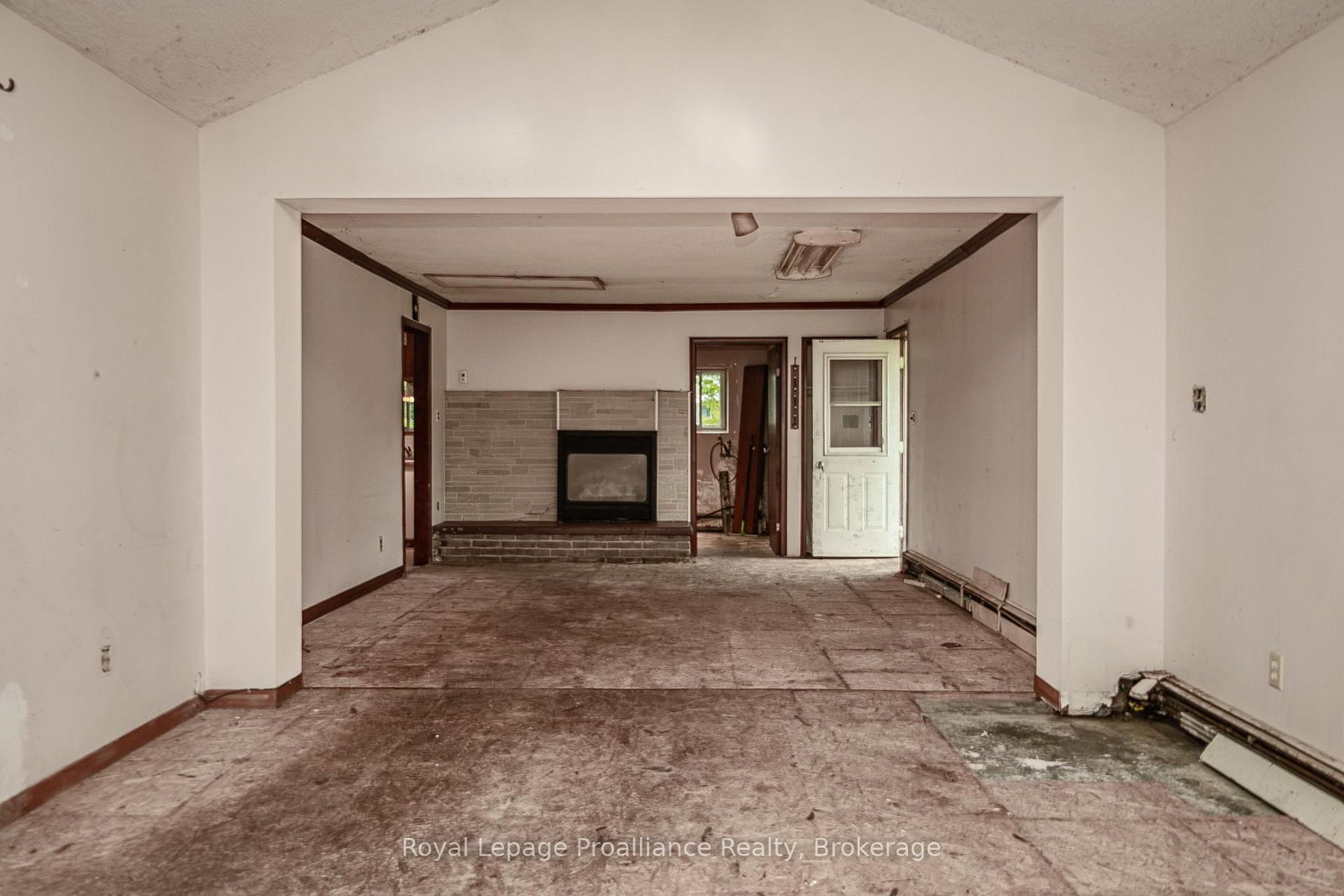 309 Gardenville Road • Prince Edward County, ON photo 33
