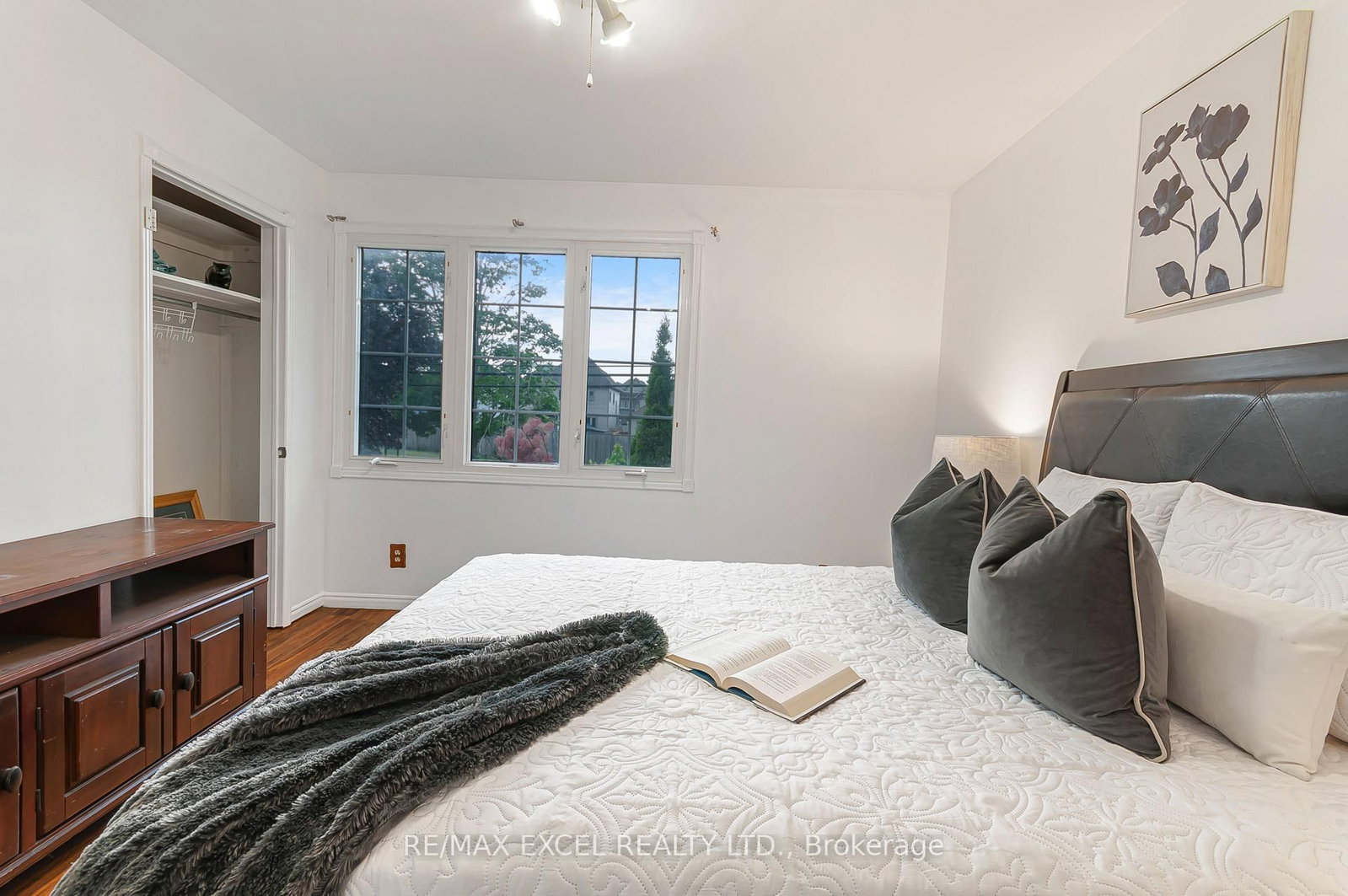 218 Angeline Street N • Kawartha Lakes, ON photo 17