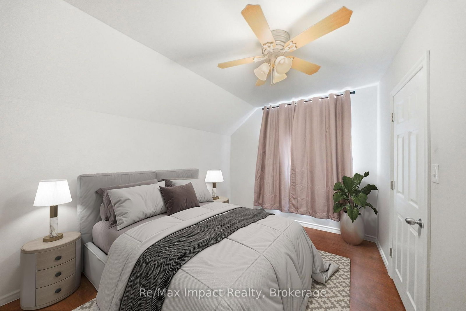 7 University Avenue E • Cobourg, ON photo 12
