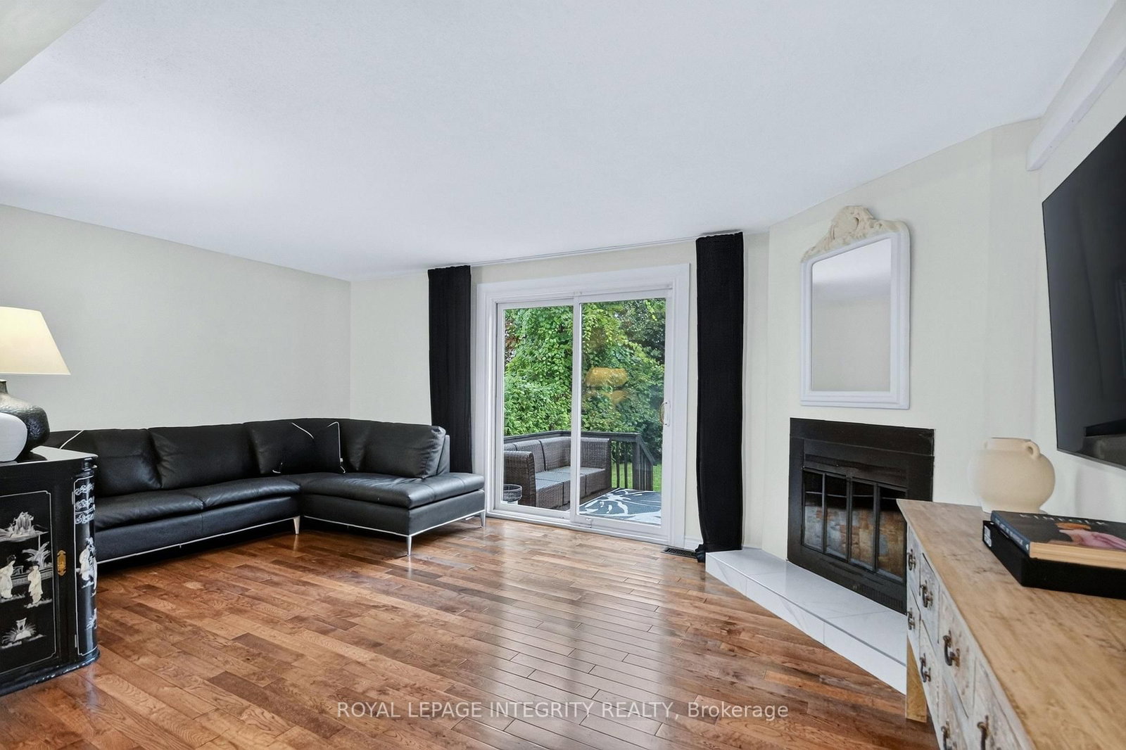 209 SHERWAY Drive • Barrhaven, ON photo 19