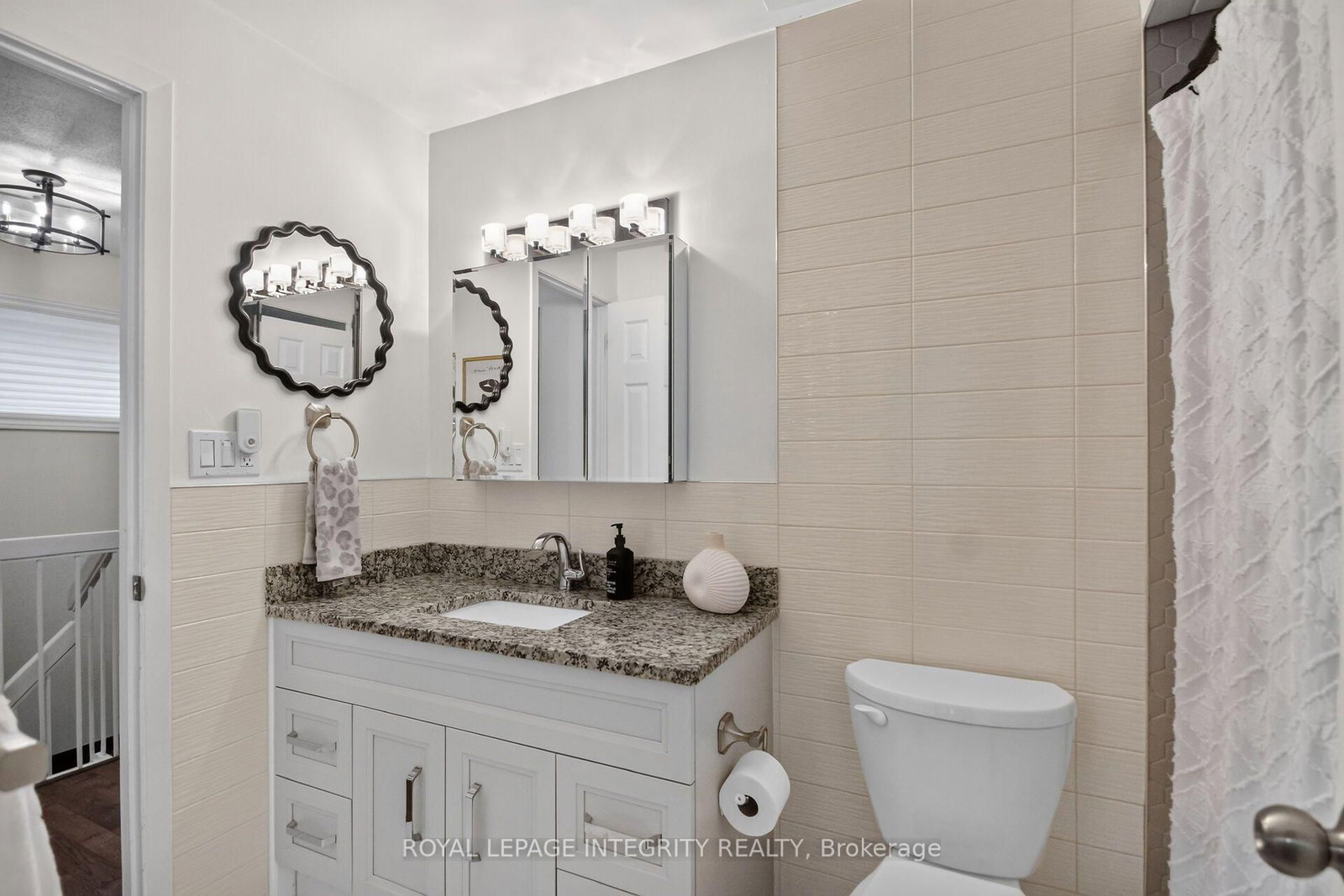 209 SHERWAY Drive • Barrhaven, ON photo 32