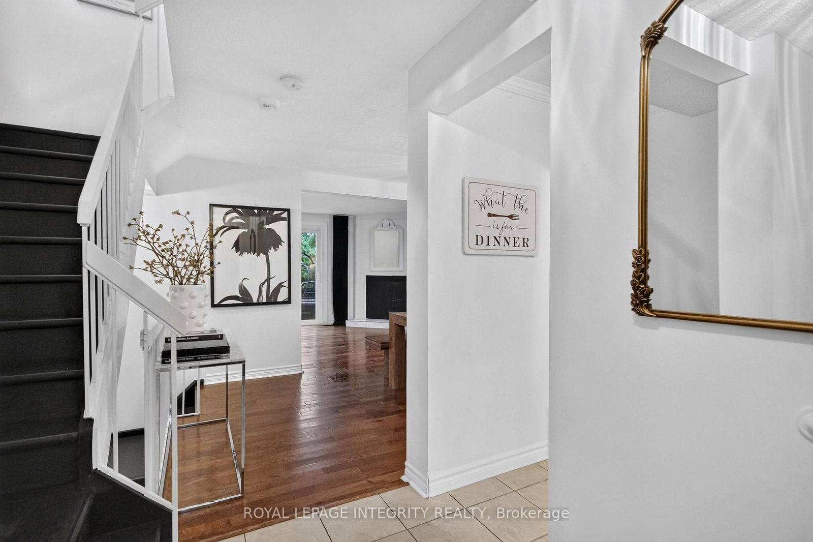 209 SHERWAY Drive • Barrhaven, ON photo 6