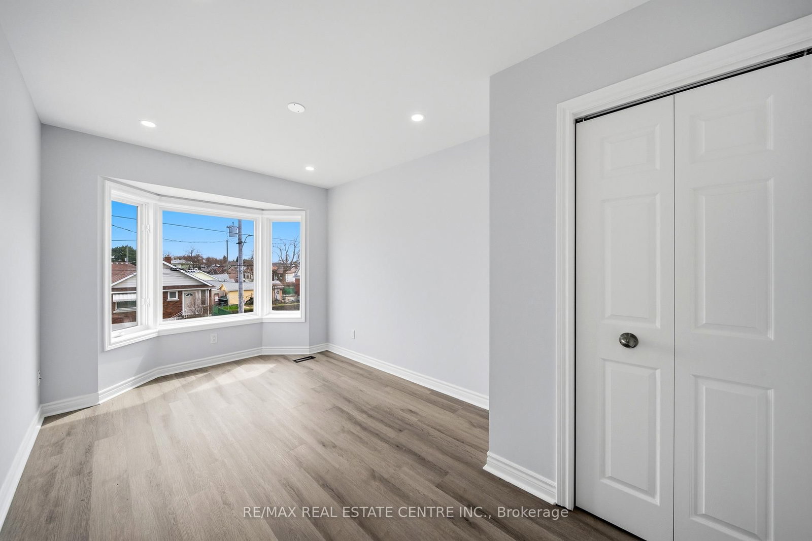 233B Vine Street • St. Catharines, ON photo 22