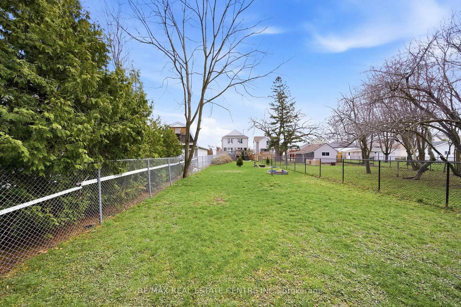 233B Vine Street • St. Catharines, ON photo 47