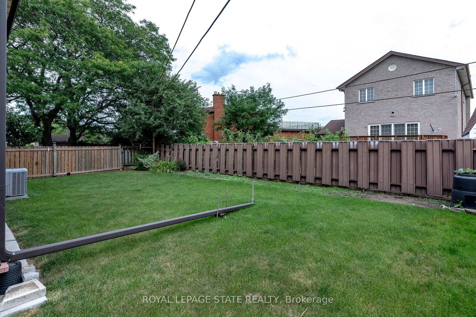 72 Henley Drive • Hamilton, ON photo 47