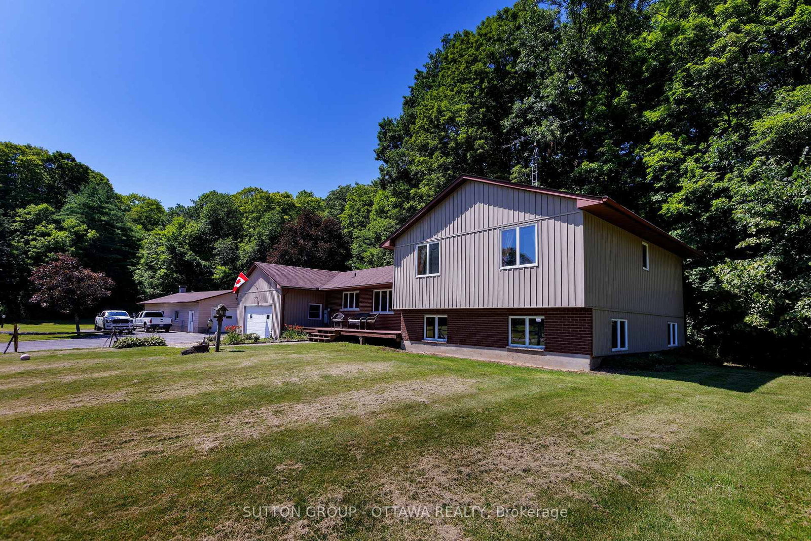 3100 Highway 32 • Leeds and the Thousand Islands, ON photo 6