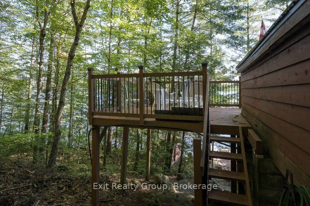 2010 Shabomeka Lake • Cloyne, ON photo 23