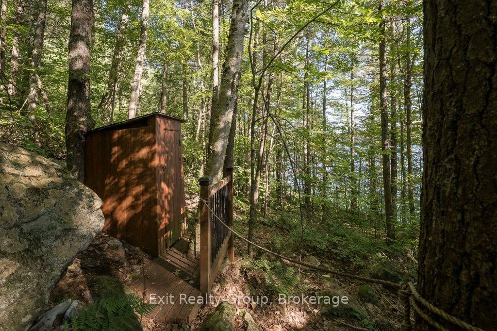 2010 Shabomeka Lake • Cloyne, ON photo 28