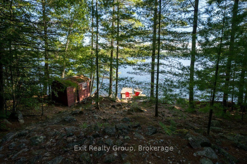 2010 Shabomeka Lake • Cloyne, ON photo 29