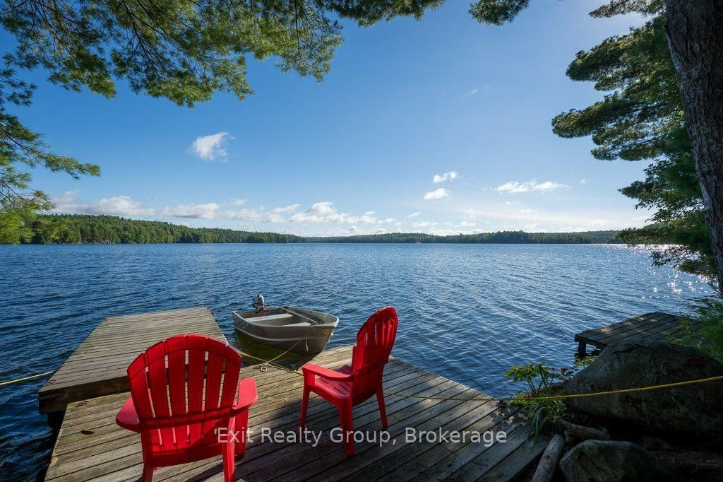 2010 Shabomeka Lake • Cloyne, ON photo 30