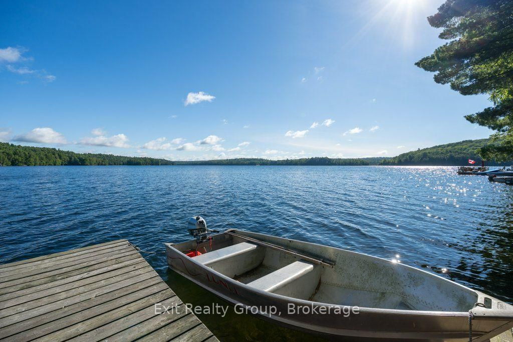 2010 Shabomeka Lake • Cloyne, ON photo 34