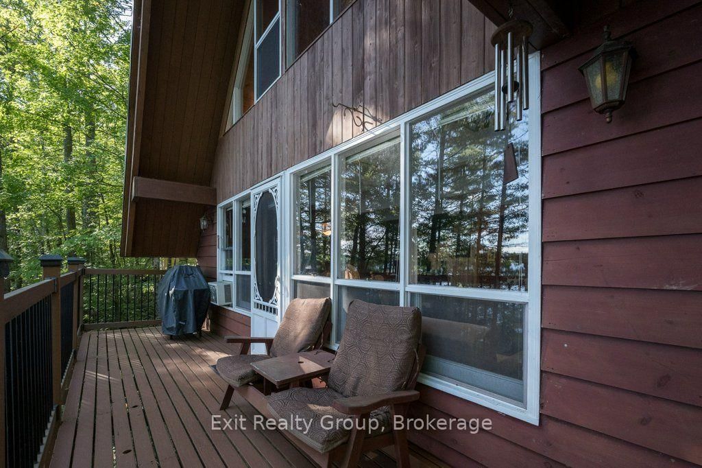 2010 Shabomeka Lake • Cloyne, ON photo 5