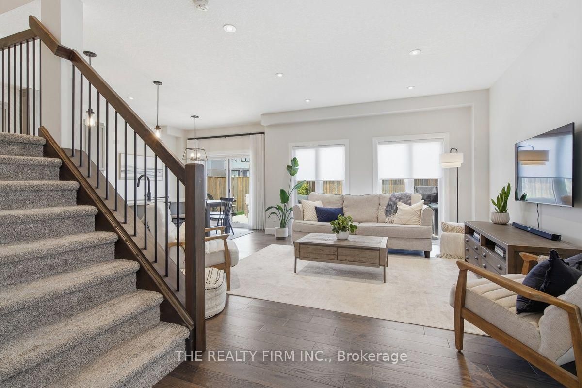 1316 Twilite Boulevard • London North, ON photo 8