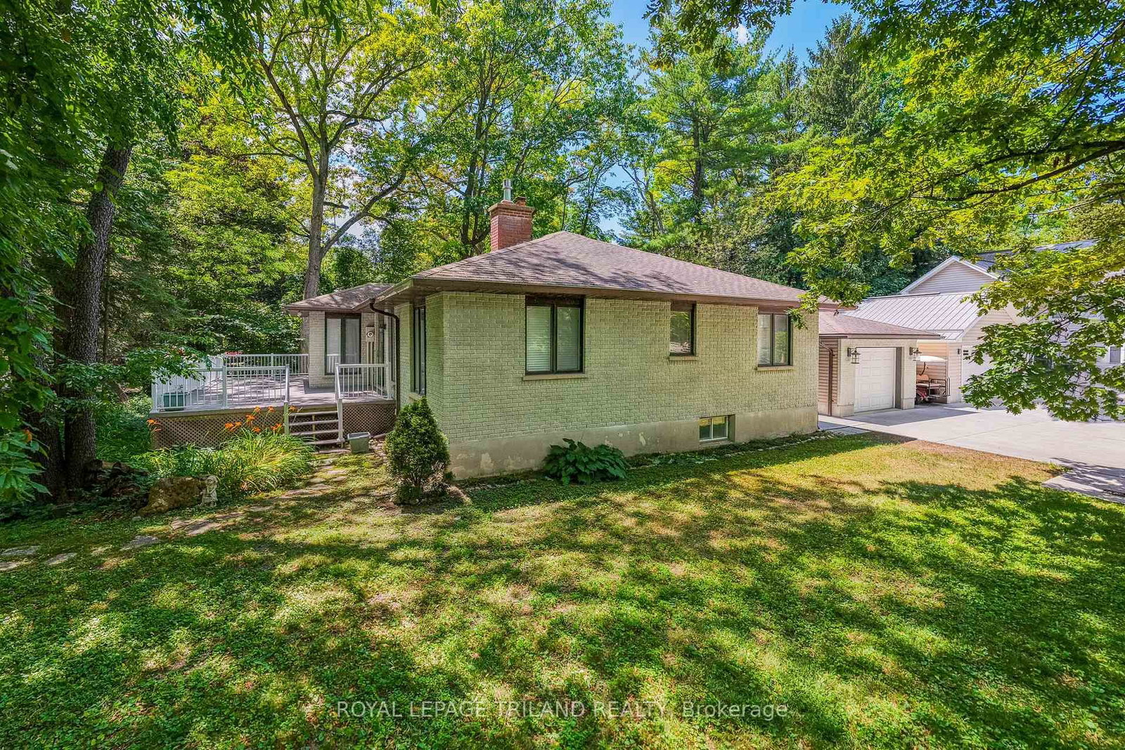 33 Forest Avenue • South Huron, ON photo 10