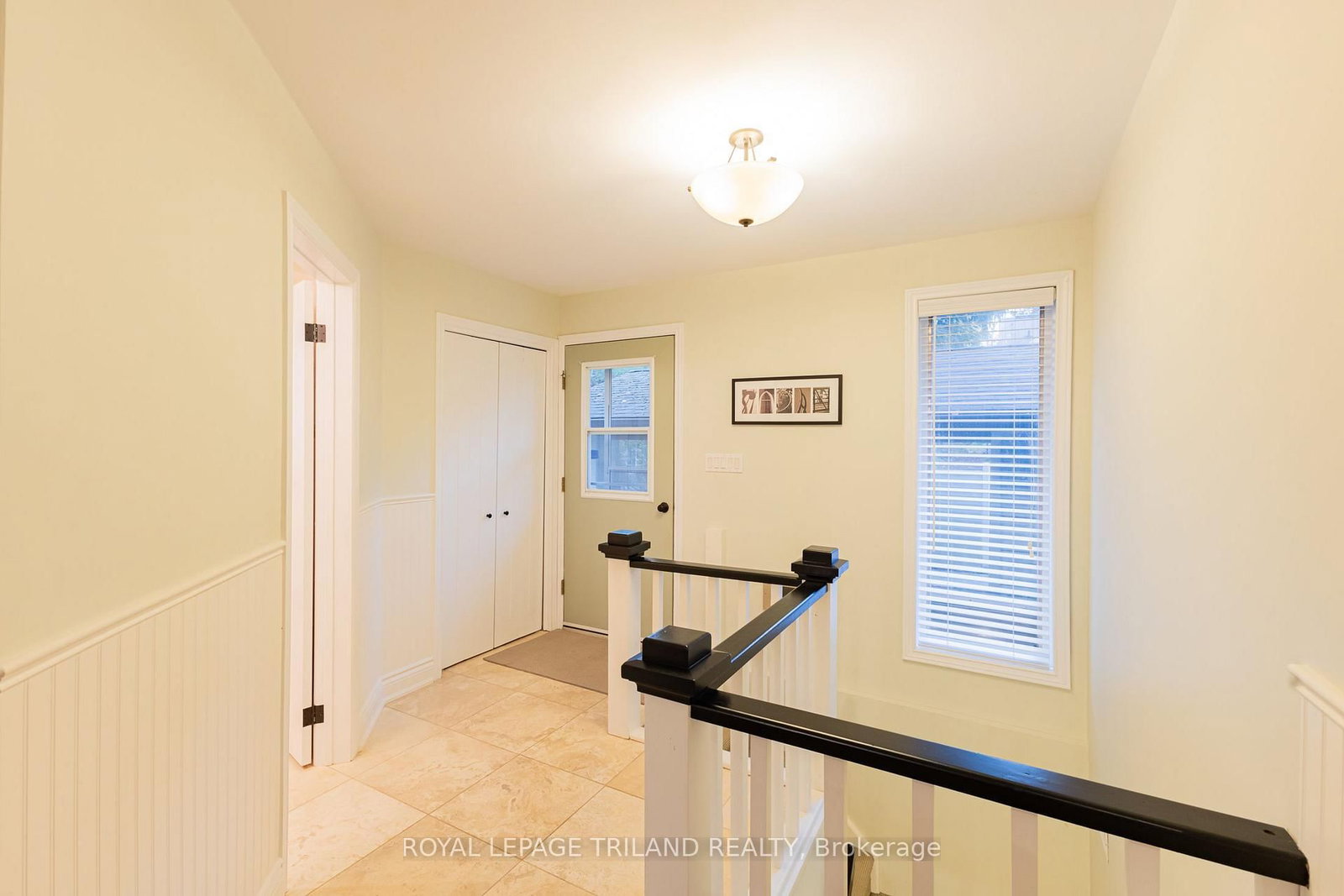 33 Forest Avenue • South Huron, ON photo 15