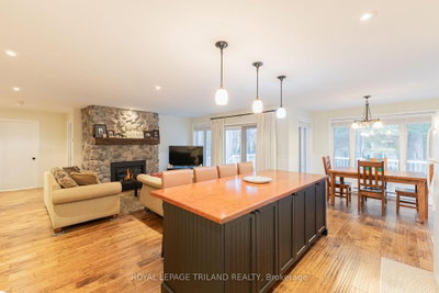 33 Forest Avenue • South Huron, ON photo 3