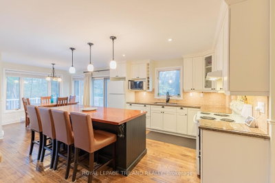 33 Forest Avenue • South Huron, ON photo 4