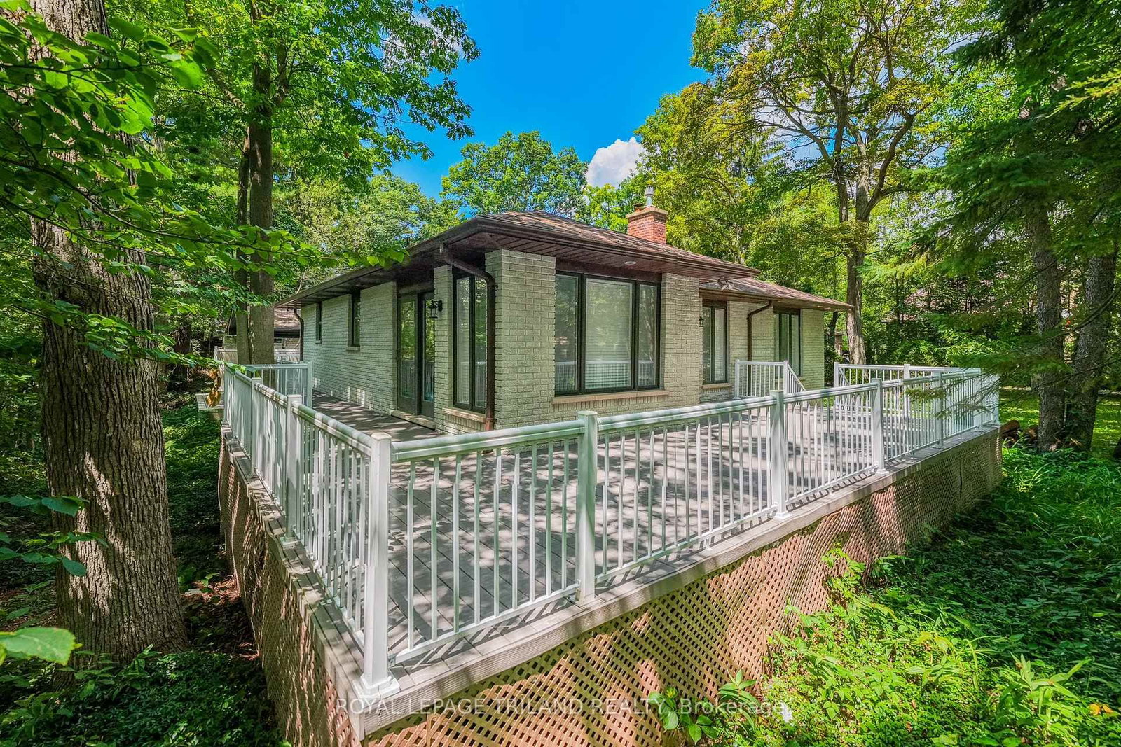 33 Forest Avenue • South Huron, ON photo 44