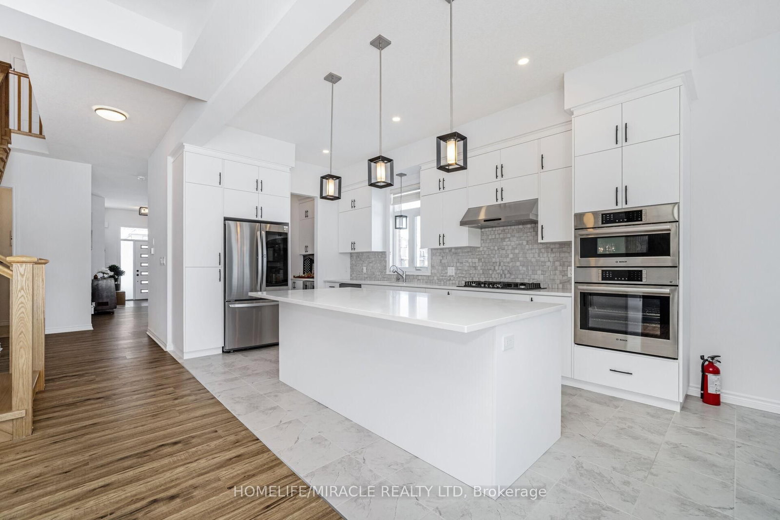 158 Savannah Ridge Drive • Brant, ON photo 12