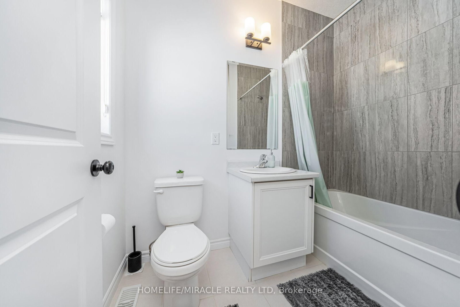 158 Savannah Ridge Drive • Brant, ON photo 36