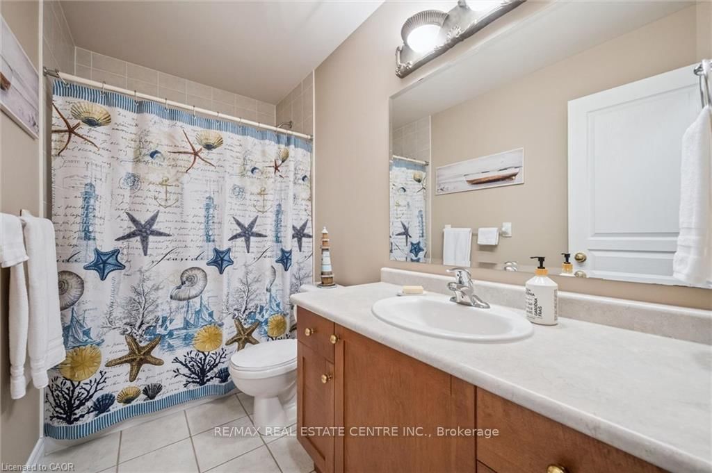 555 Killbear Court • Waterloo, ON photo 12