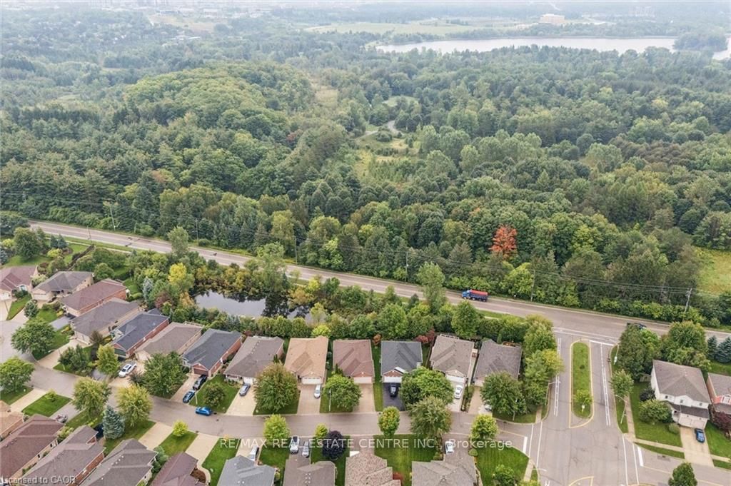 555 Killbear Court • Waterloo, ON photo 24