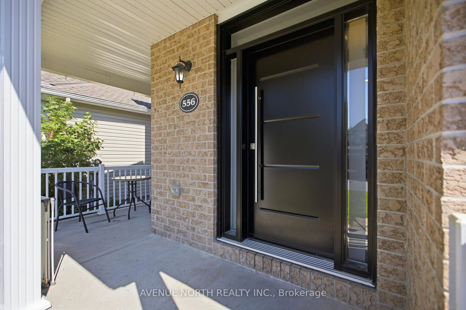 556 Mazari Crescent • Ottawa, ON photo 4