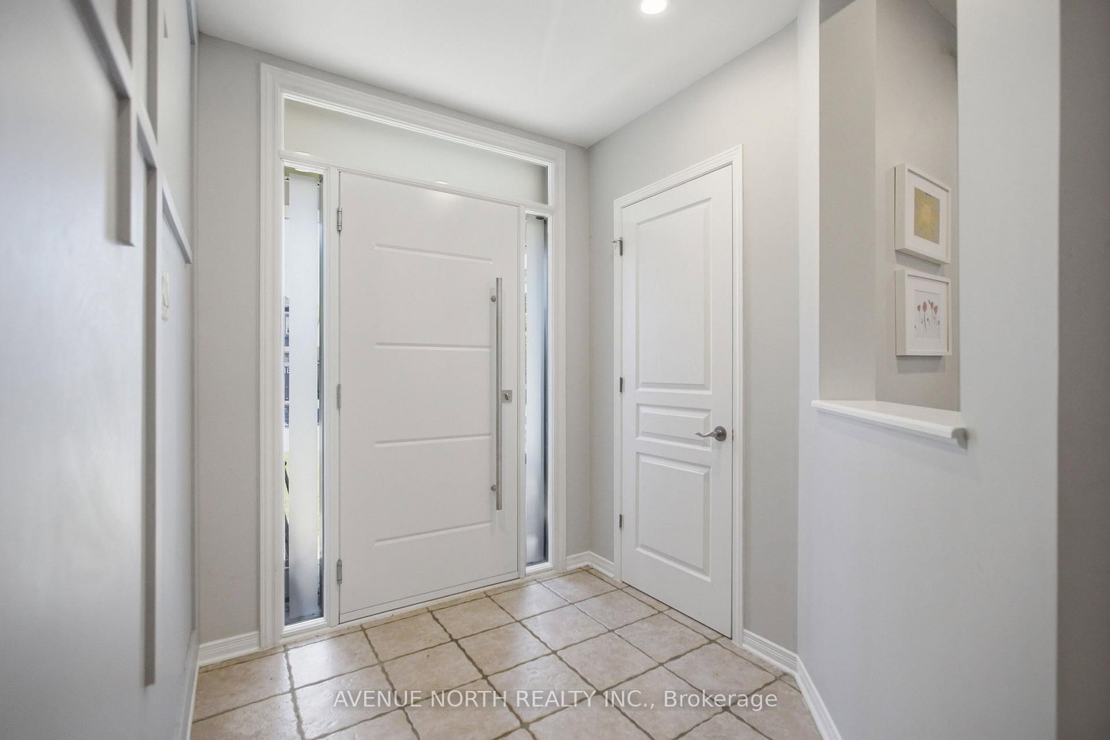 556 Mazari Crescent • Ottawa, ON photo 5