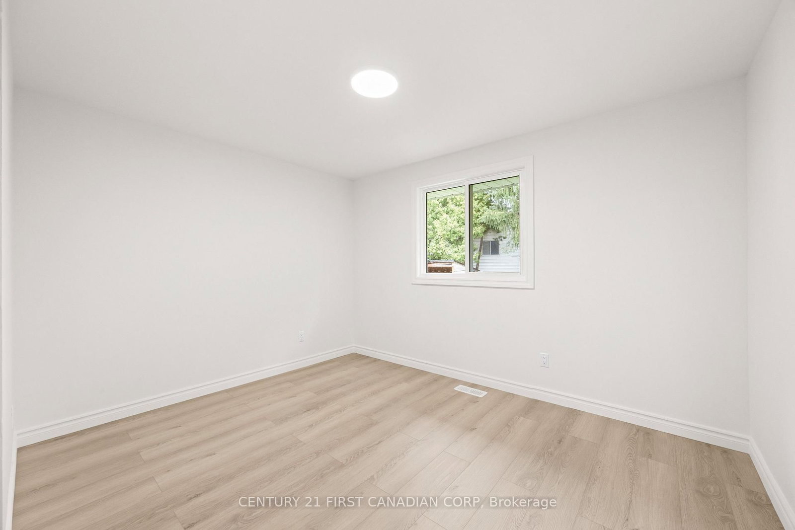 1642 Aldersbrook Road • London North, ON photo 10