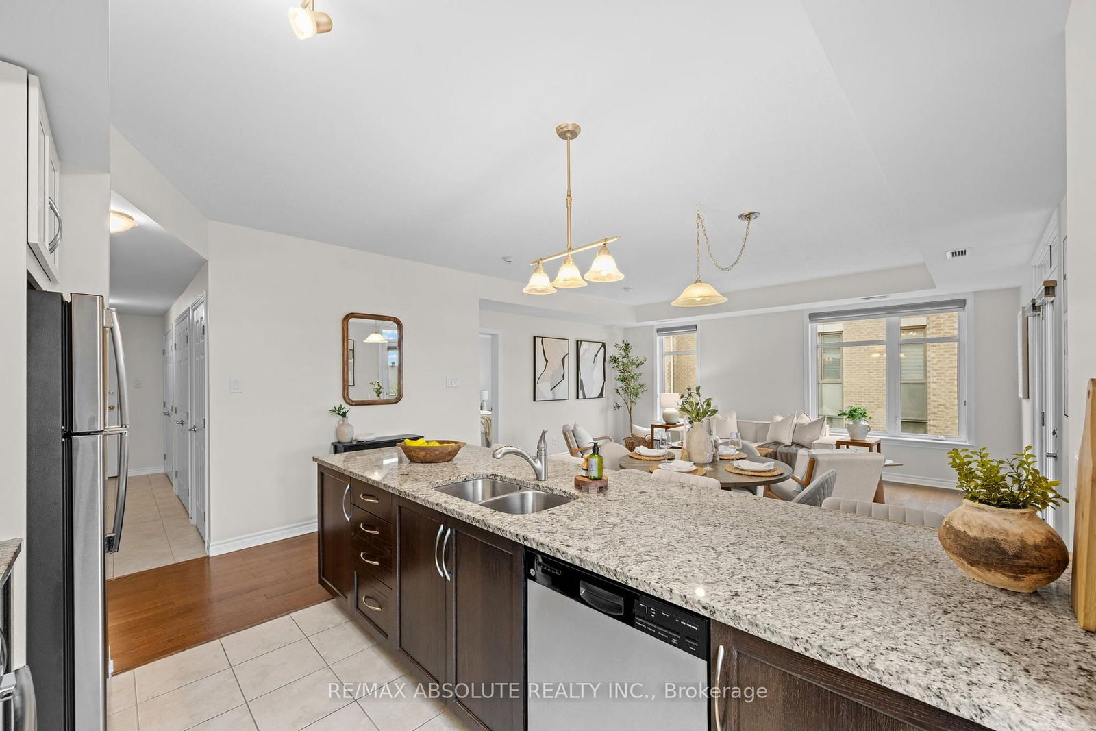 210 Janka Private • #203 • Ottawa, ON photo 9