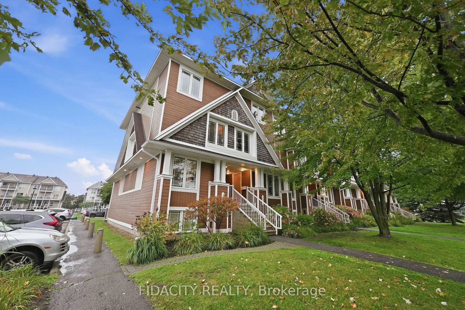 324 Crownridge Drive • #55 • Ottawa, ON photo 2