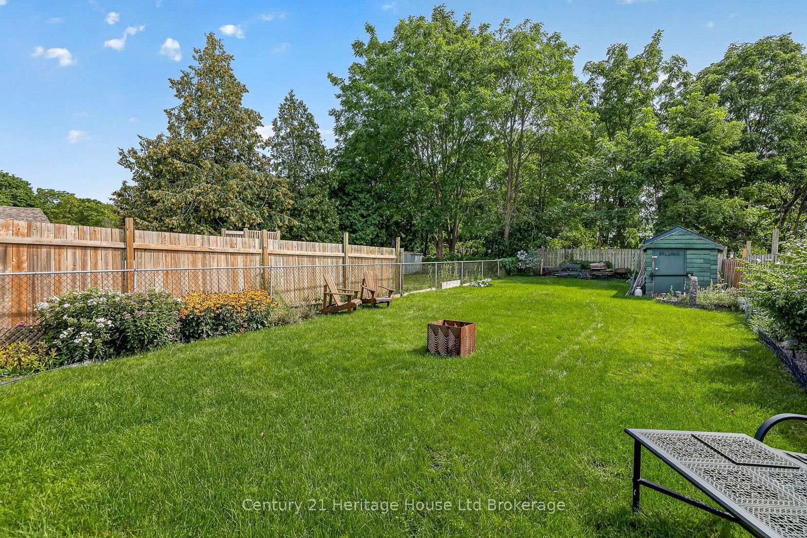 138 Main Street • Woodstock, ON photo 28