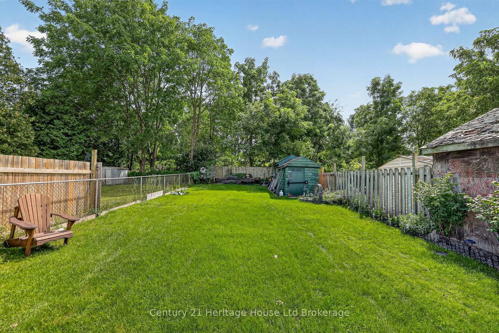 138 Main Street • Woodstock, ON photo 34