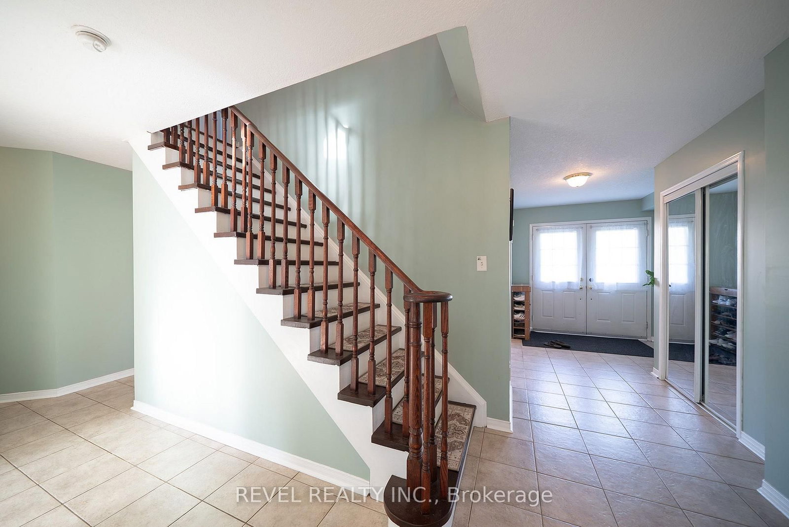 51 Webb Avenue • Brantford, ON photo 10